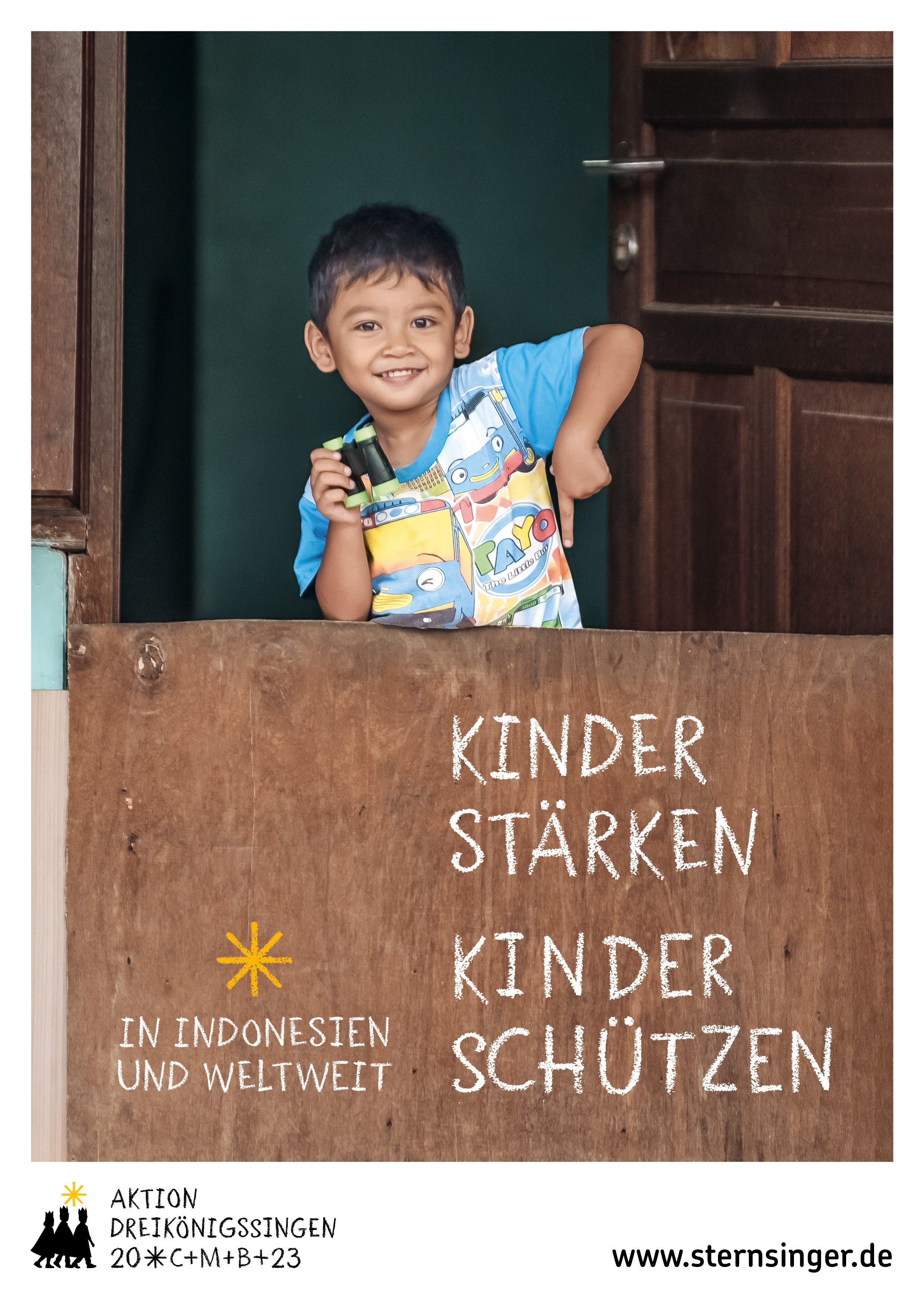 Das Aktionsplakat 2023 zeigt Gio aus Indonesien. Foto: © Gemilang Dini Arrasyid /Kindermissionswerk / ich.tv