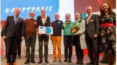 Elisabeth-Preis 2023: Bonner Projekt „Begegnungscafé und Formularhilfe“ ausgezeichnet 