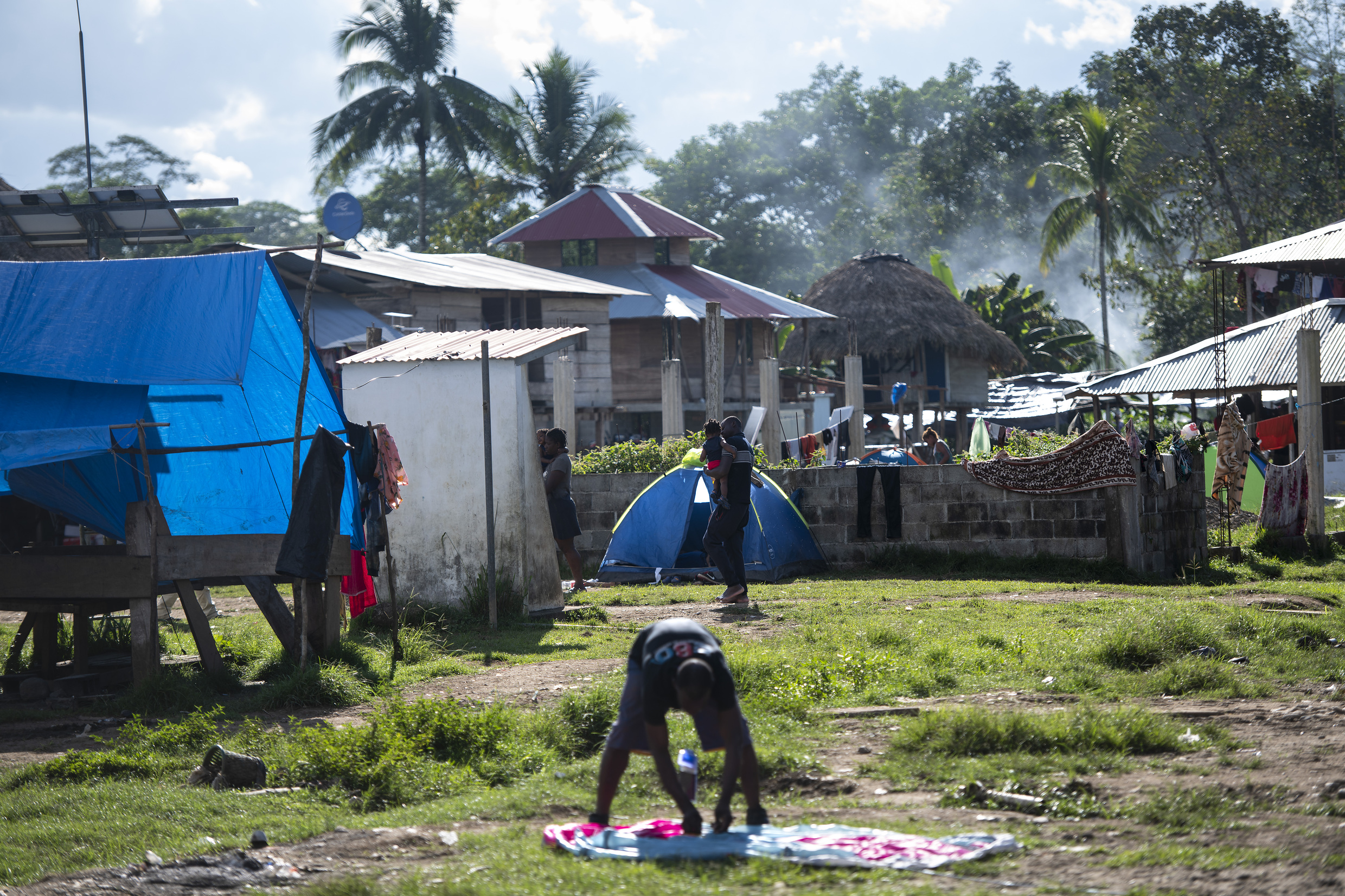 So gut es geht versuchen die Migranten im Lager ihr Leben zu bestreiten. Foto: © Florian Kopp / Adveniat