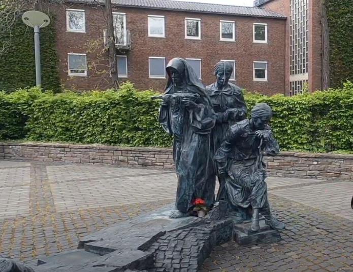 Das Edith-Stein-Denkmal am Börsenplatz in Köln. Foto: © Rainer Thelen