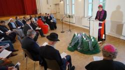 Kardinal Rainer Maria Woelki beim interreligiösen Friedensgebet. Foto: © Kathrin Becker für das Erzbistum Köln