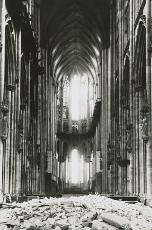 Blick in den im Zweiten Weltkrieg teilzerstörten Kölner Dom. Foto: © Hohe Domkirche zu Köln / Dombauhütte