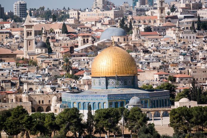 Jerusalem ist das Zentrum der drei Weltreligionen. Foto: © Raimond Klavins / Unsplash.com (Symbolbild)
