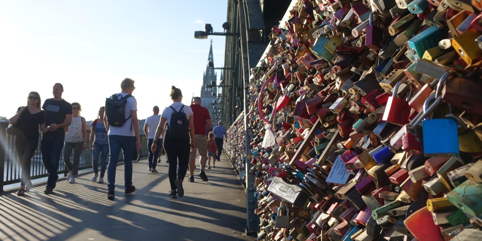 Liebesschlösser auf der Hohenzollernbrücke